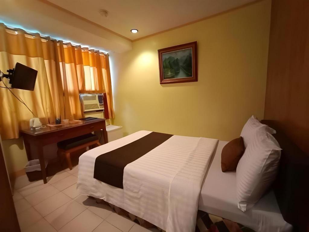 Hotel Asuncion Laoag Εξωτερικό φωτογραφία