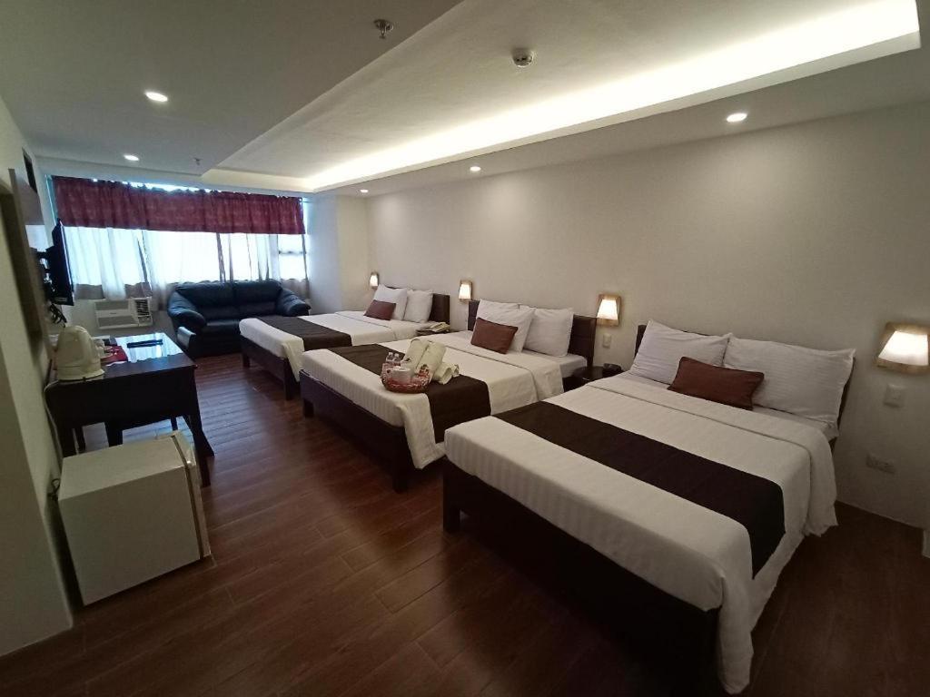 Hotel Asuncion Laoag Εξωτερικό φωτογραφία