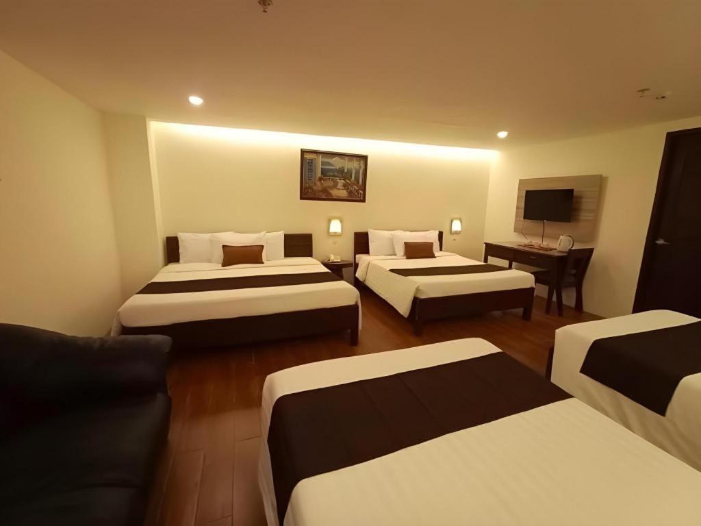 Hotel Asuncion Laoag Εξωτερικό φωτογραφία