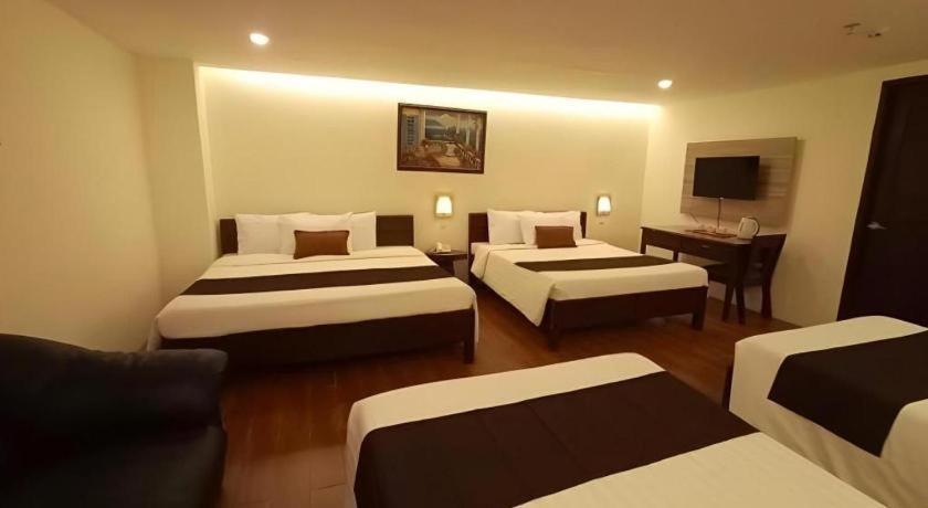Hotel Asuncion Laoag Εξωτερικό φωτογραφία